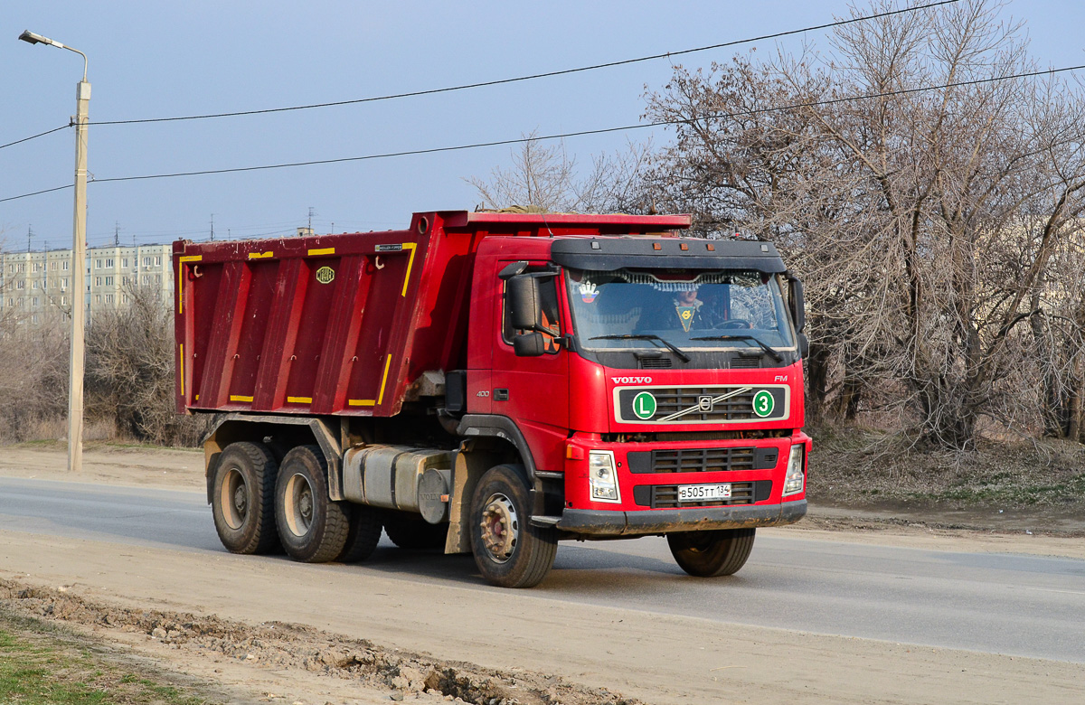 Волгоградская область, № В 505 ТТ 134 — Volvo ('2002) FM12.400