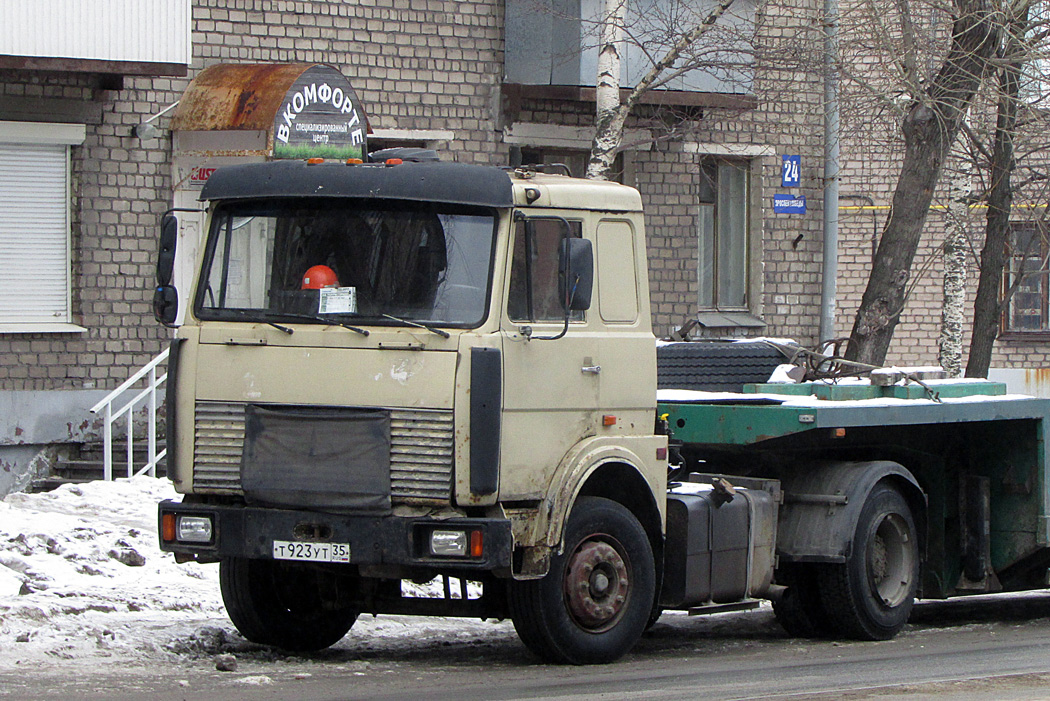 Вологодская область, № Т 923 УТ 35 — МАЗ-54329