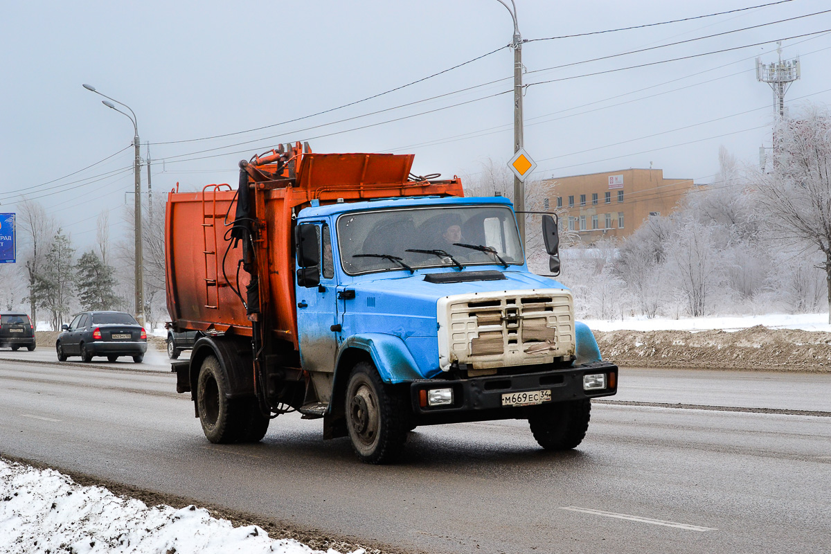 Волгоградская область, № М 669 ЕС 34 — ЗИЛ-432932