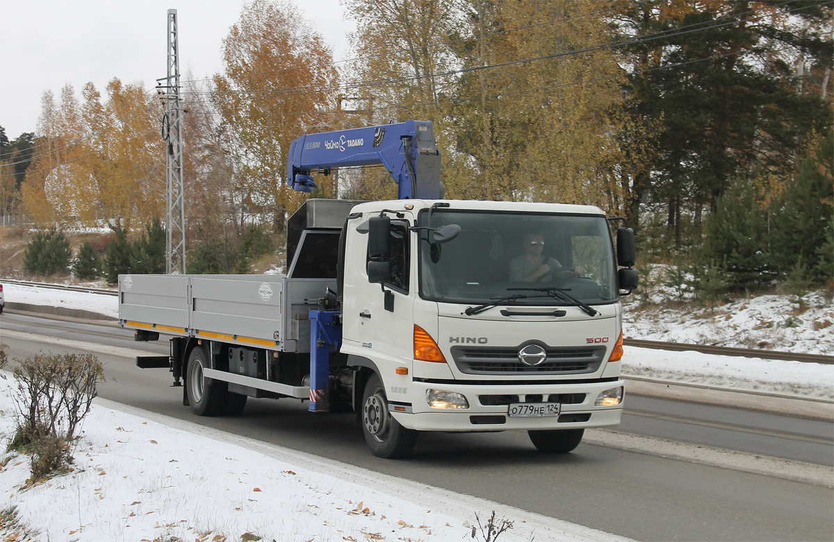 Красноярский край, № О 779 НЕ 124 — Hino 500