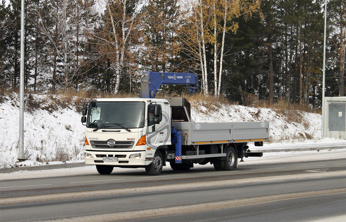 Красноярский край, № О 779 НЕ 124 — Hino 500