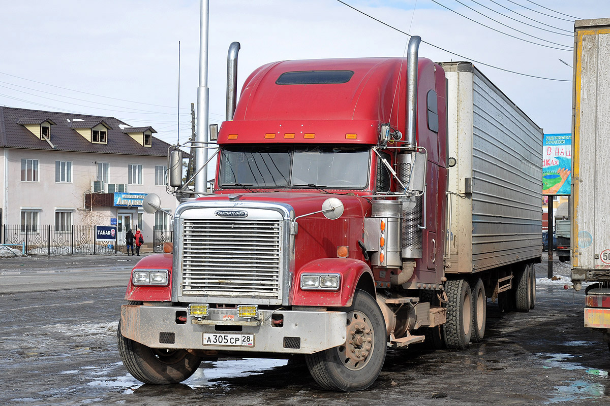 Амурская область, № А 305 СР 28 — Freightliner FLD 132 Classic XL