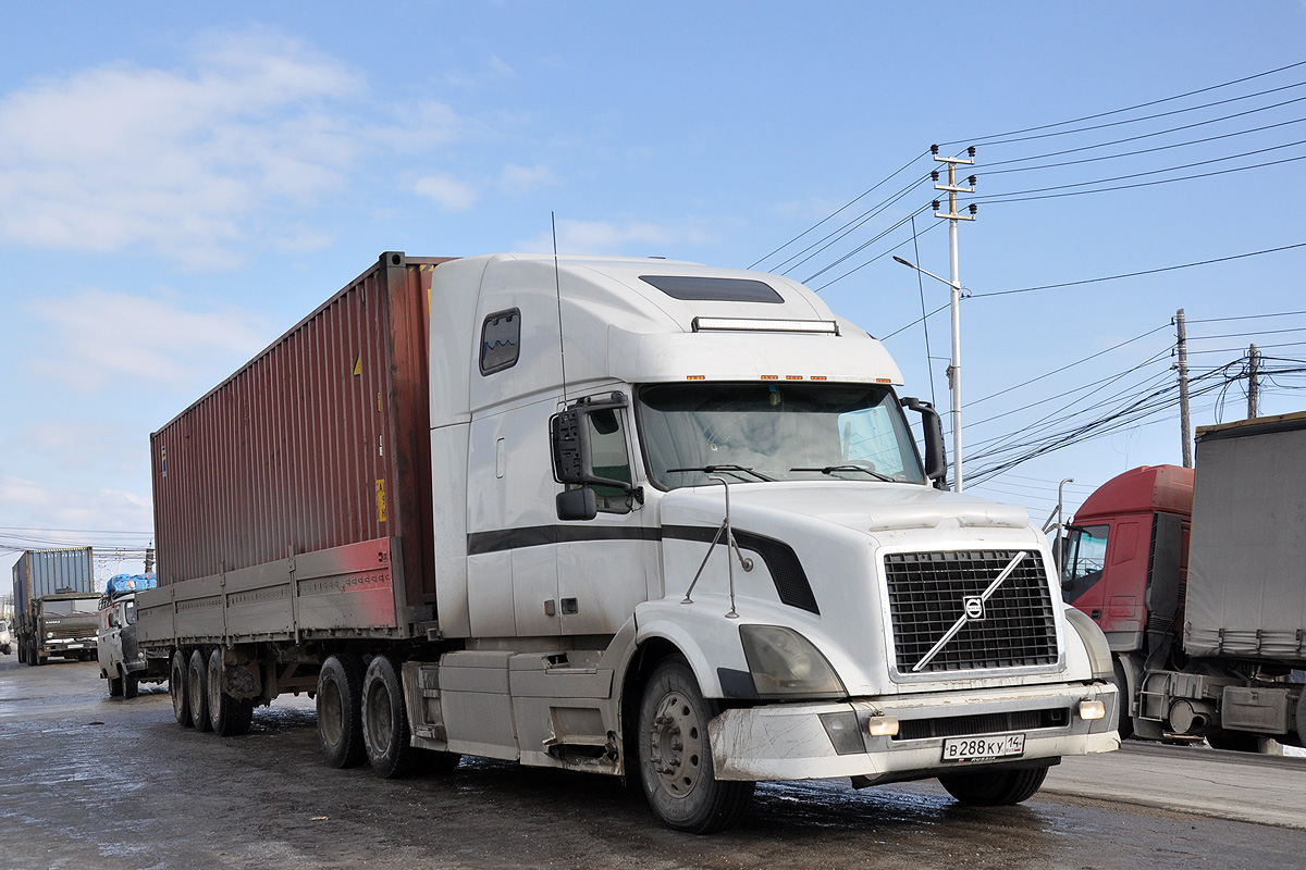 Саха (Якутия), № В 288 КУ 14 — Volvo VNL670