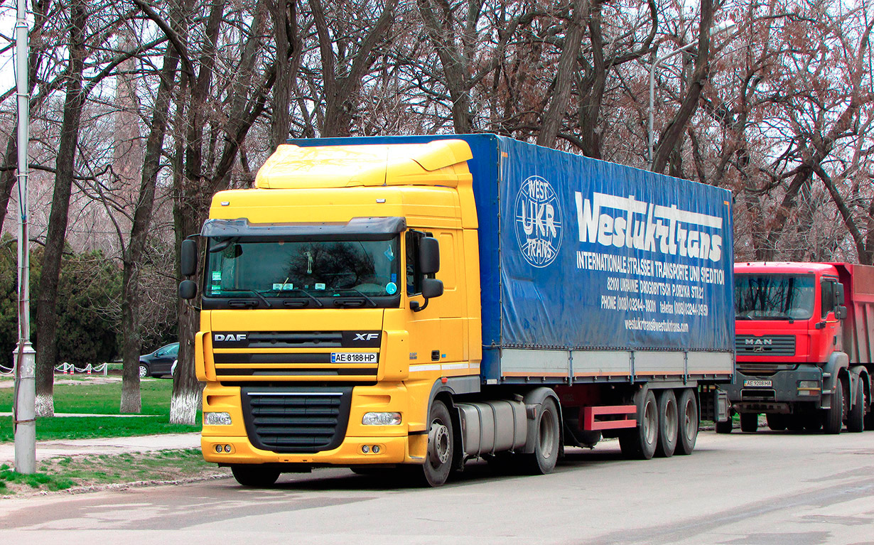 Днепропетровская область, № АЕ 8188 НР — DAF XF105 FT