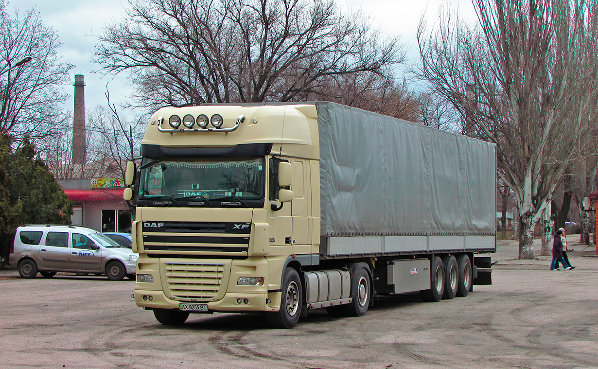 Харьковская область, № АХ 8255 ВТ — DAF XF105 FT