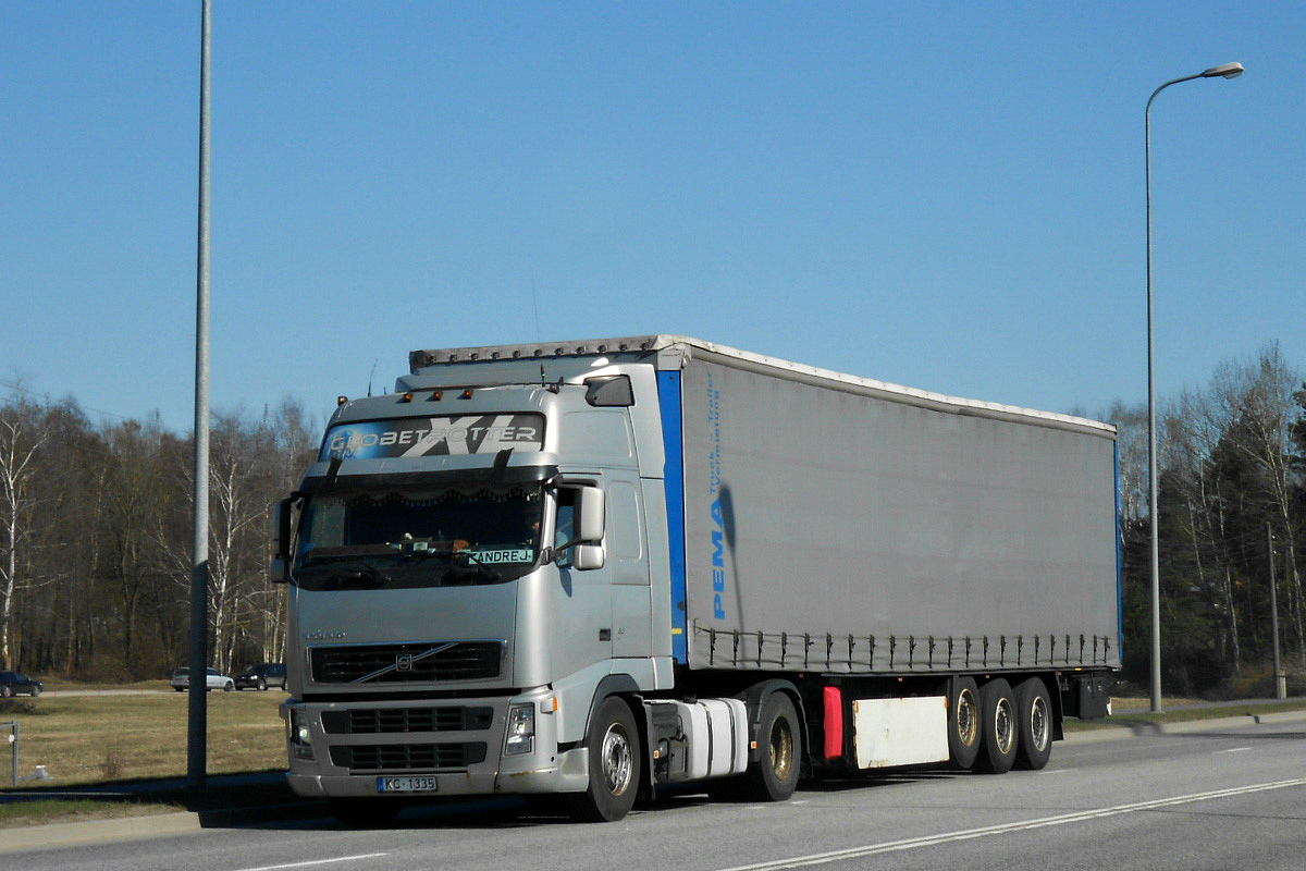 Латвия, № KC-1335 — Volvo ('2002) FH12.460