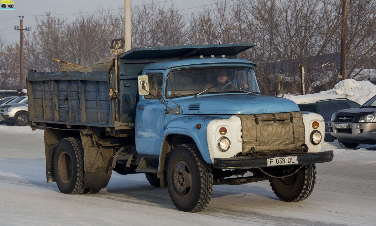 Восточно-Казахстанская область, № F 038 DL — ЗИЛ-431412