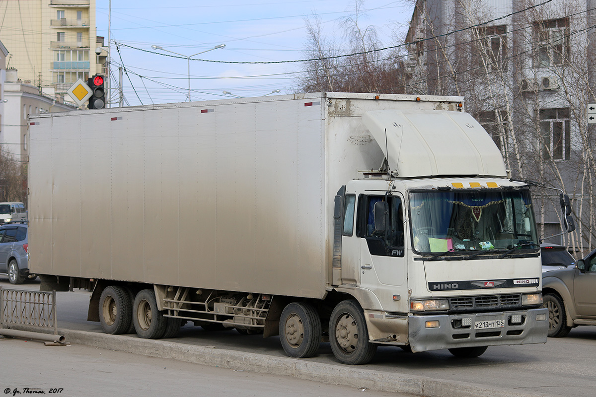 Приморский край, № А 213 МТ 125 — Hino FW