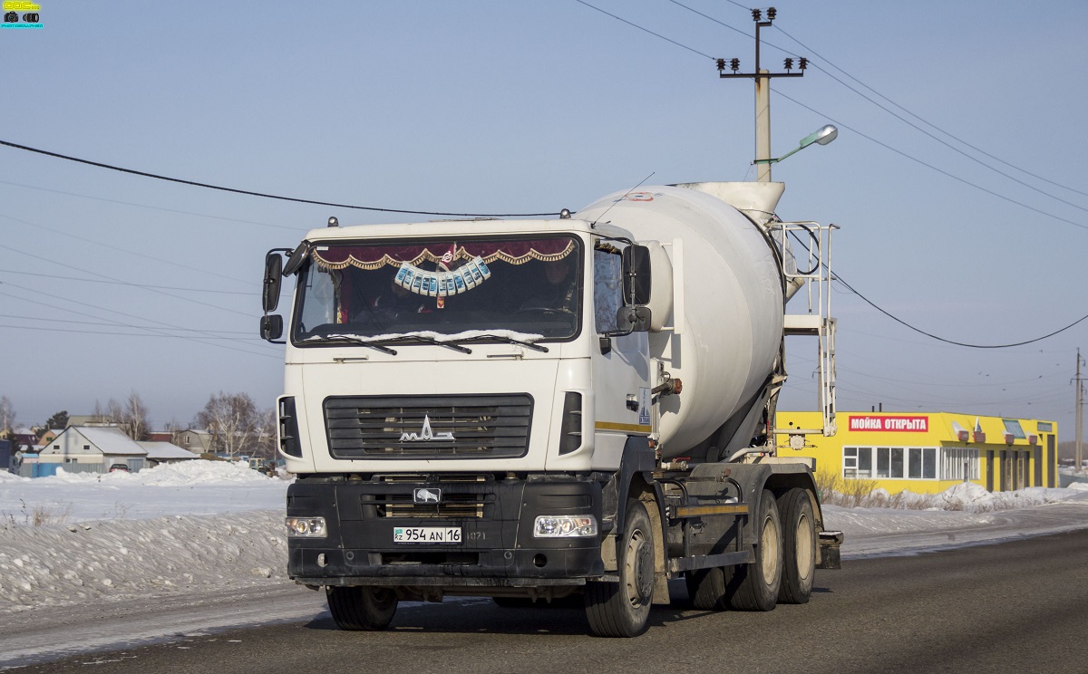 Восточно-Казахстанская область, № 954 AN 16 — МАЗ-6312B5