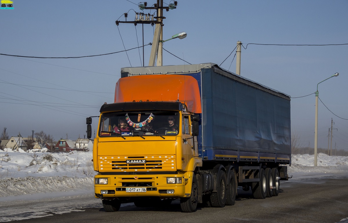 Восточно-Казахстанская область, № 017 AT 16 — КамАЗ-65116 [651160]