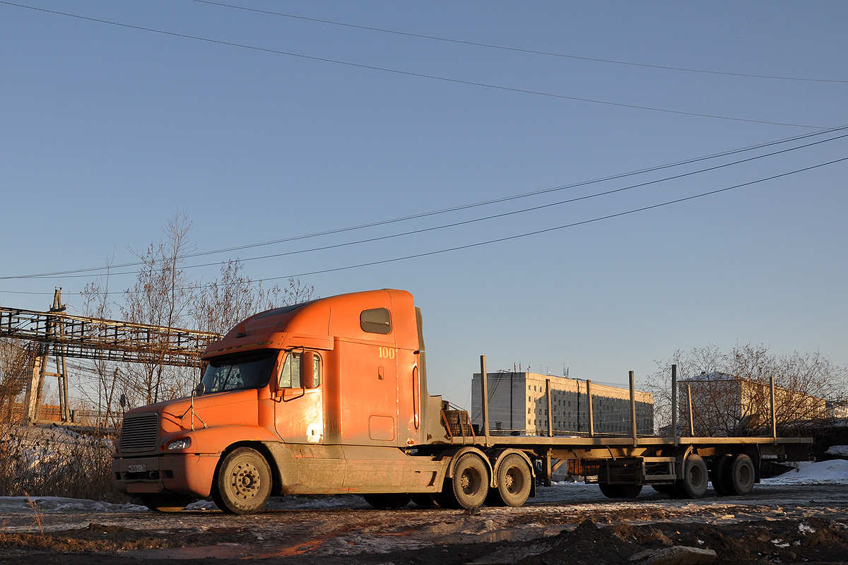 Тюменская область, № М 368 НТ 72 — Freightliner Century Class