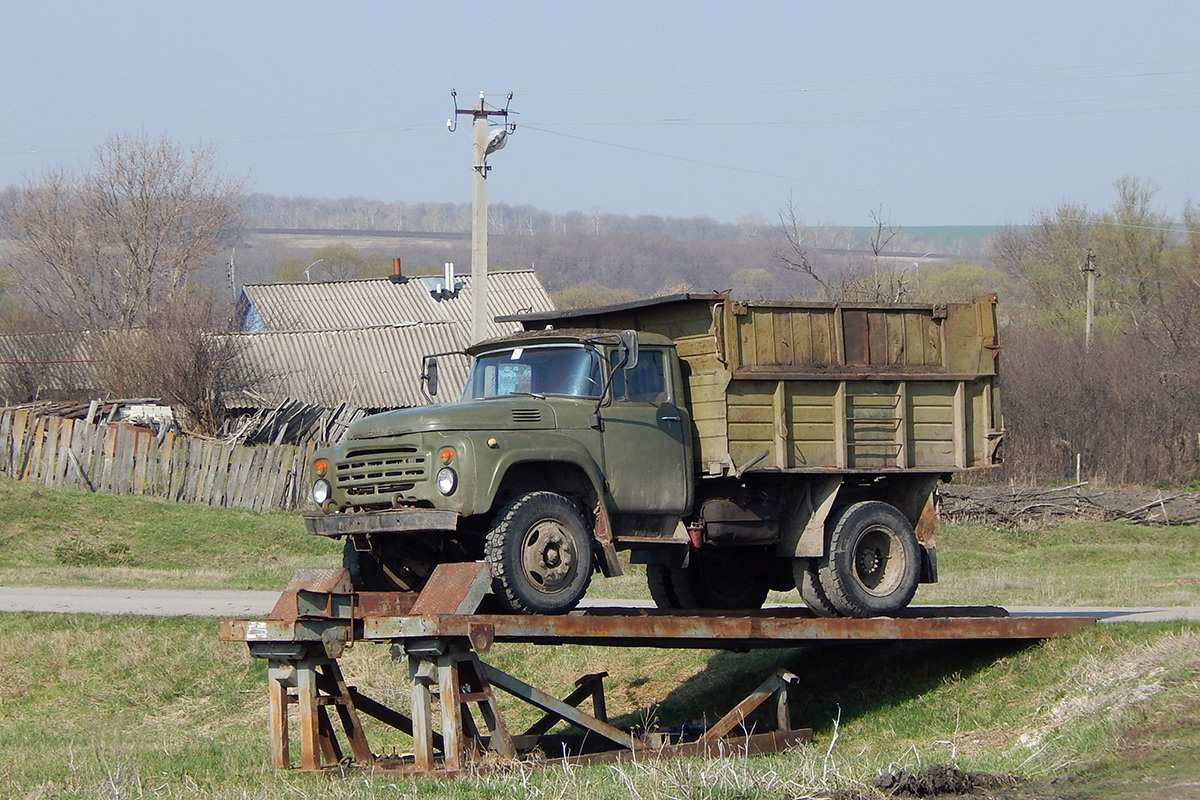 Белгородская область, № Е 262 КО 31 — ЗИЛ-495810