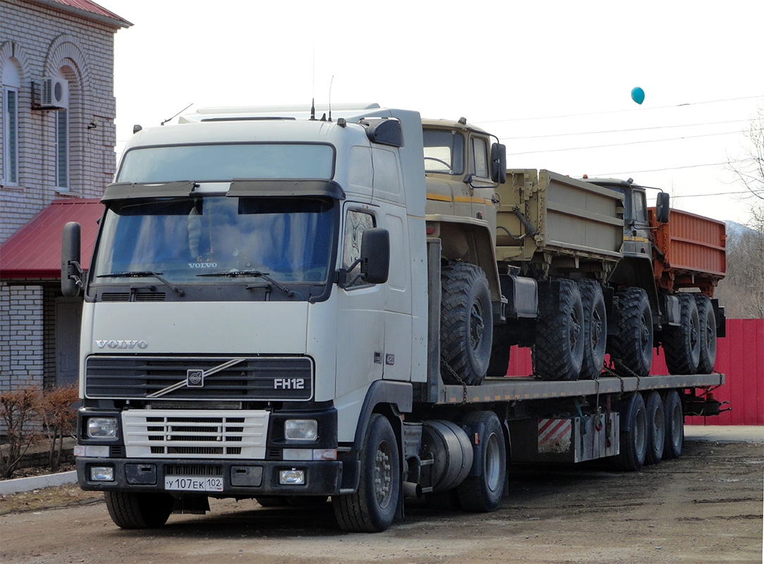 Башкортостан, № У 107 ЕК 102 — Volvo ('1993) FH12.420