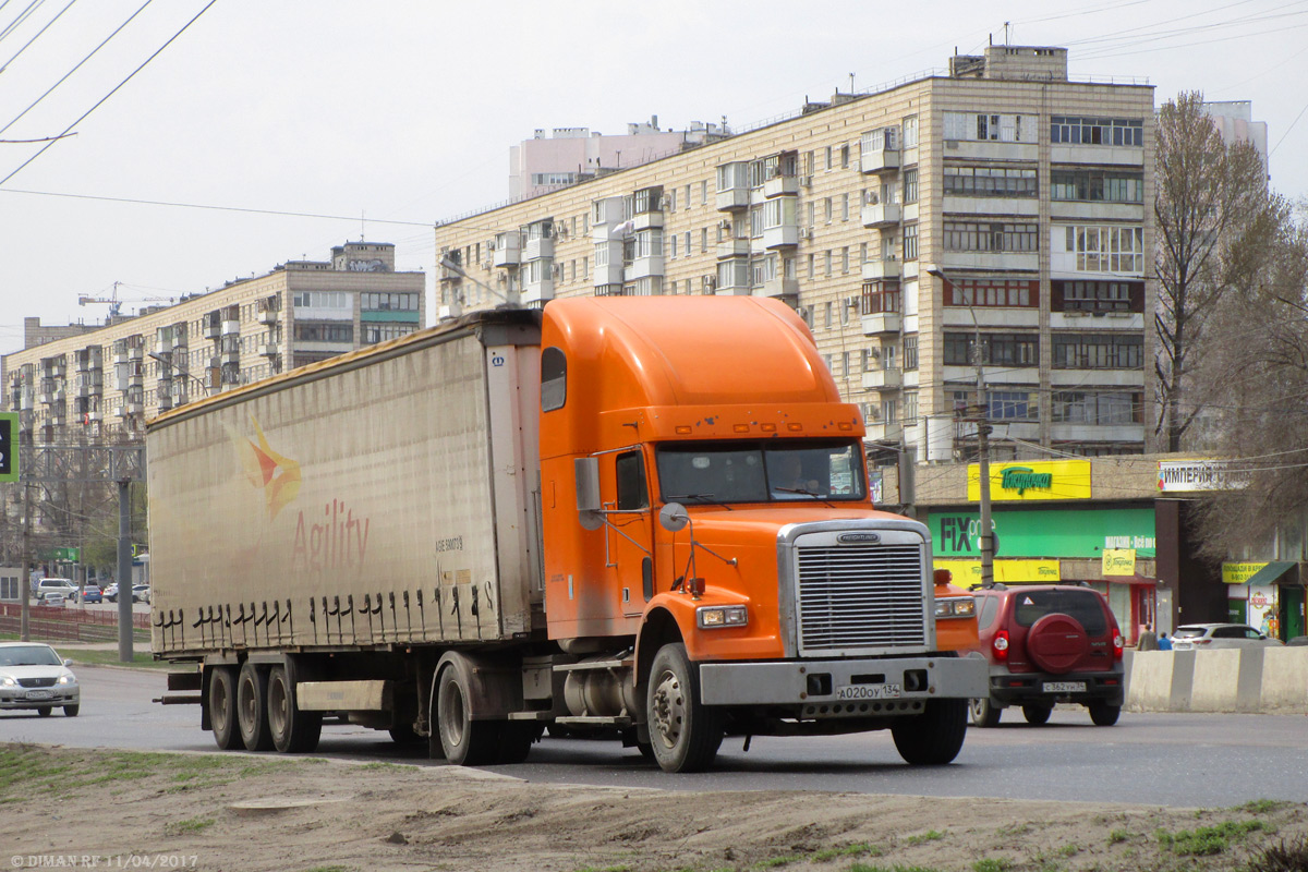 Волгоградская область, № А 020 ОУ 134 — Freightliner FLD 120 SD