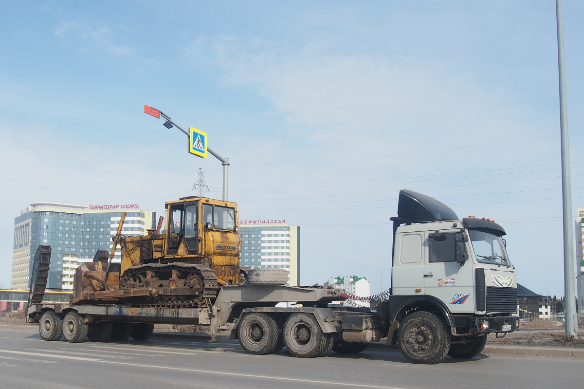 Ханты-Мансийский автоном.округ, № Е 643 НЕ 86 — МАЗ-64229; Ханты-Мансийский автоном.округ, № АМ 6891 86 — ЧМЗАП-99865