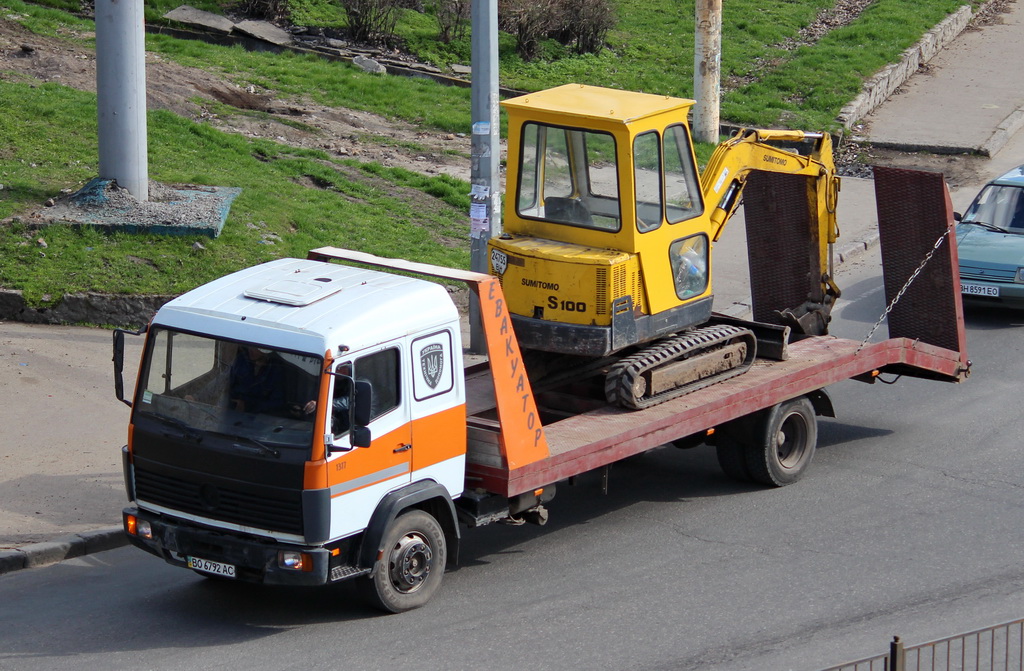 Тернопольская область, № ВО 6792 АС — Mercedes-Benz LK 1317; Одесская область, № 24755 ВН — Sumitomo (общая модель)