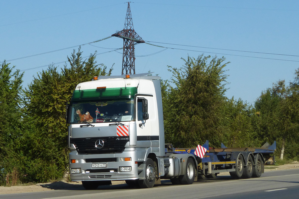 Краснодарский край, № М 243 УЕ 93 — Mercedes-Benz Actros ('1997)