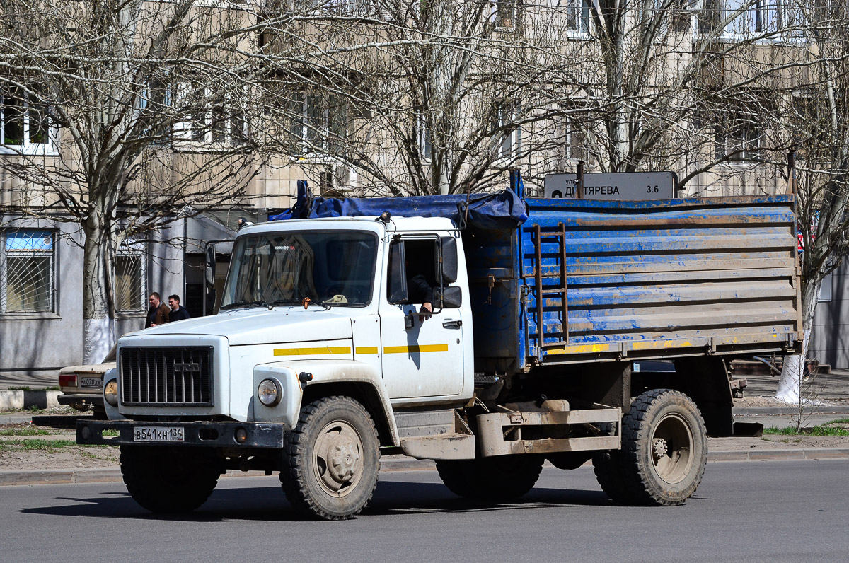 Волгоградская область, № В 541 КН 134 — ГАЗ-3309