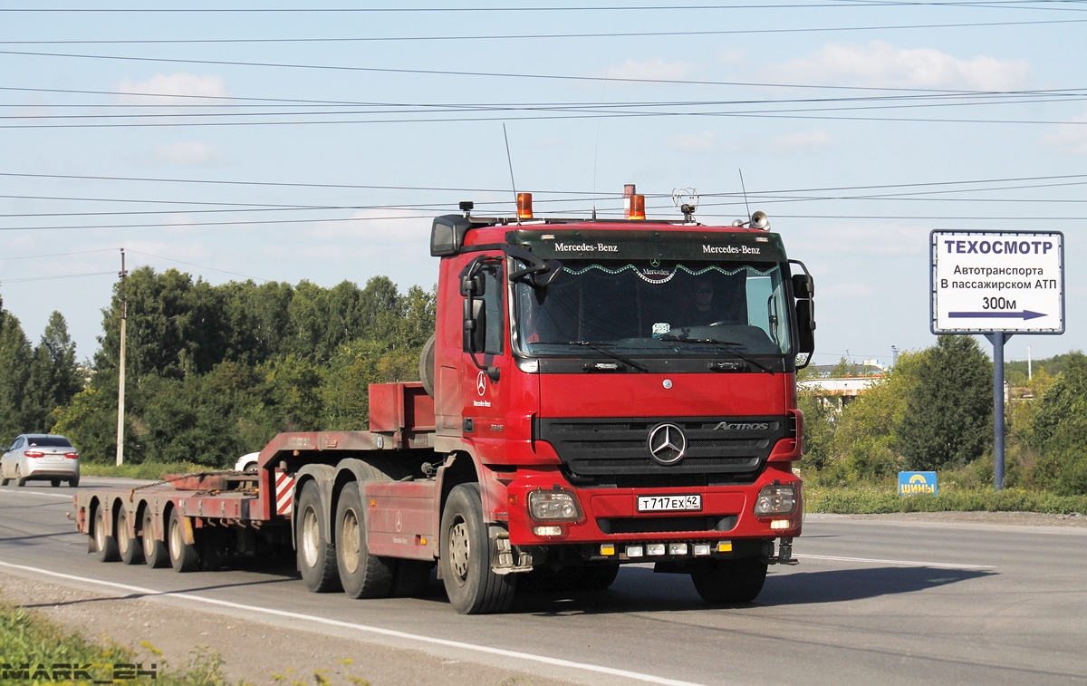 Кемеровская область, № Т 717 ЕХ 42 — Mercedes-Benz Actros ('2003) 3346