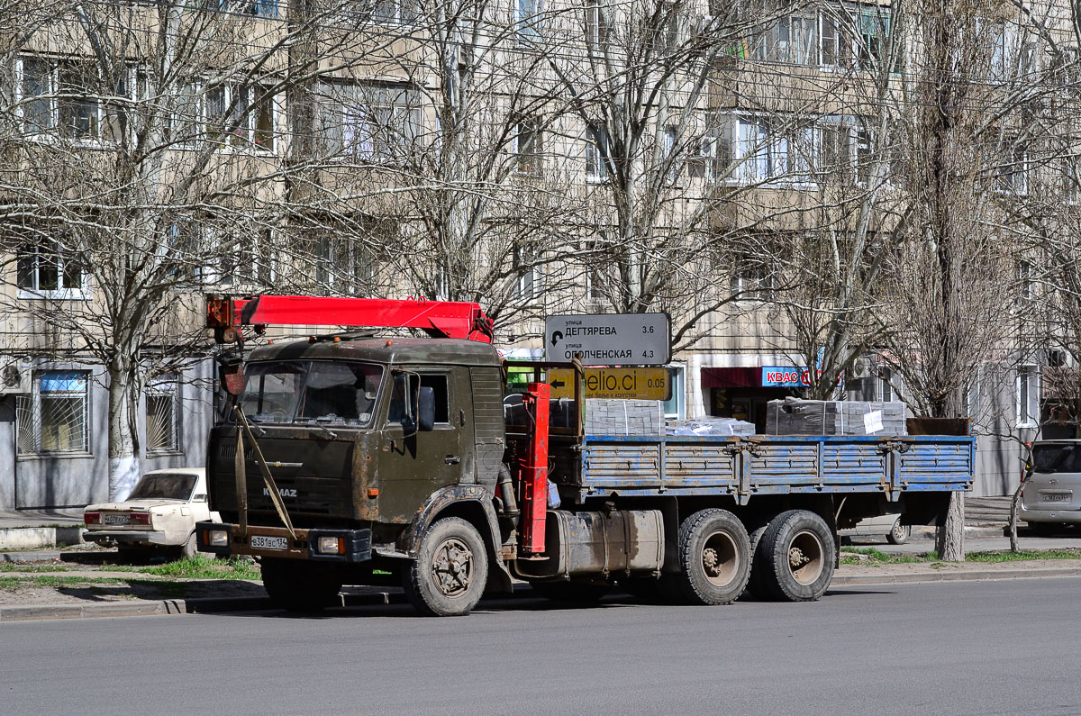 Волгоградская область, № В 381 ВС 134 — КамАЗ-53212