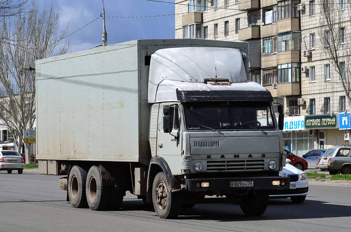 Волгоградская область, № Р 829 ВН 34 — КамАЗ-53212