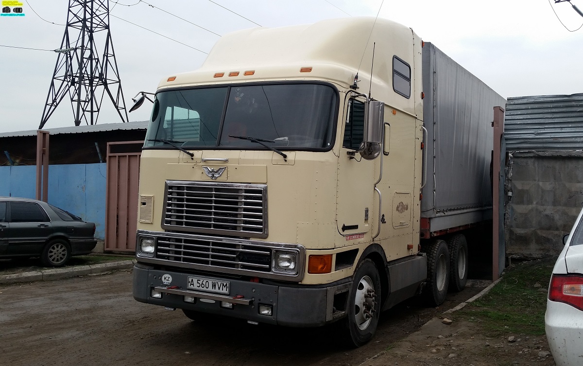 Алматы, № A 560 WVM — International 9800