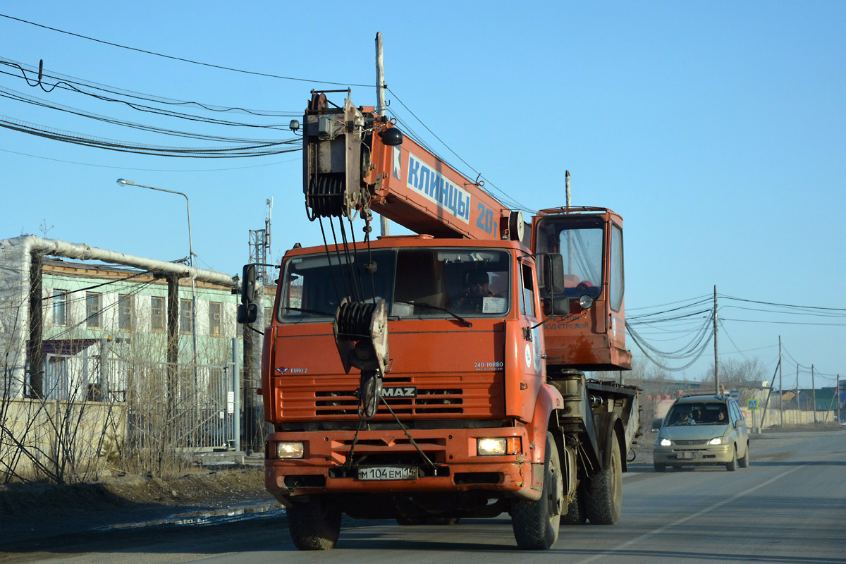 Саха (Якутия), № М 104 ЕМ 14 — КамАЗ-53605-15 [53605R]