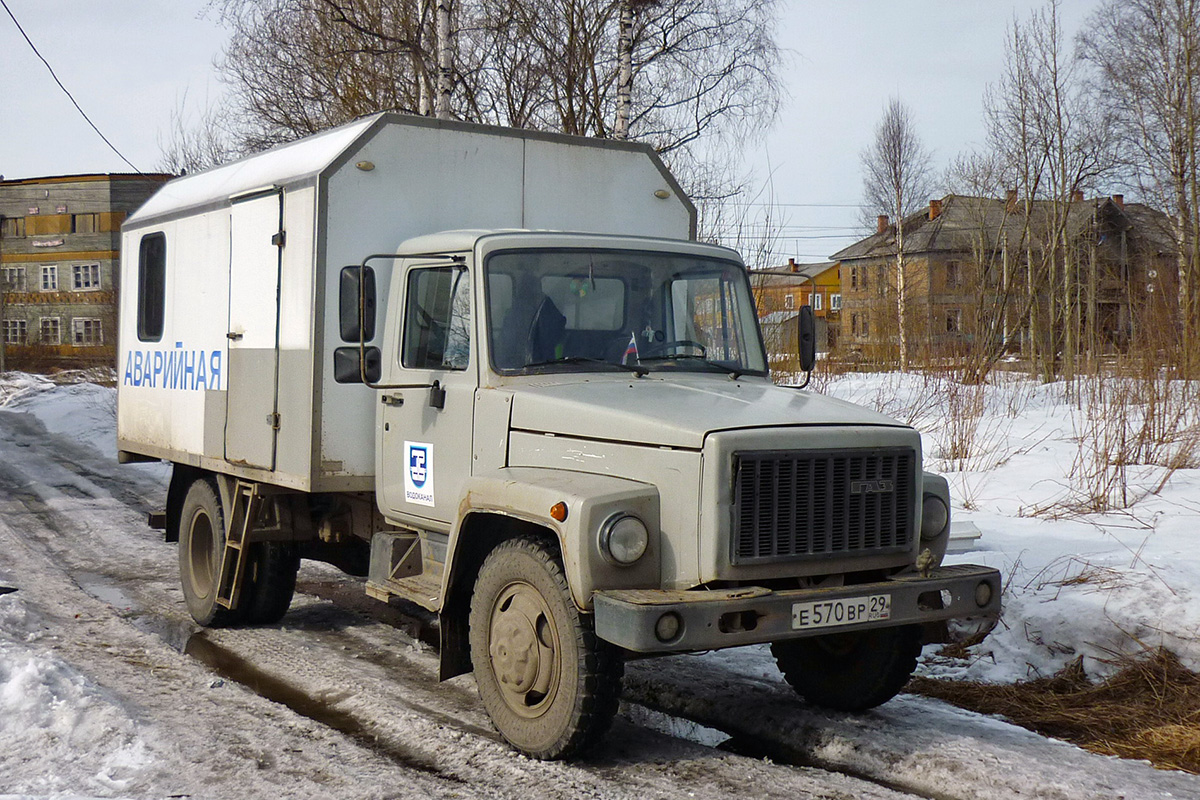 Архангельская область, № Е 570 ВР 29 — ГАЗ-3307