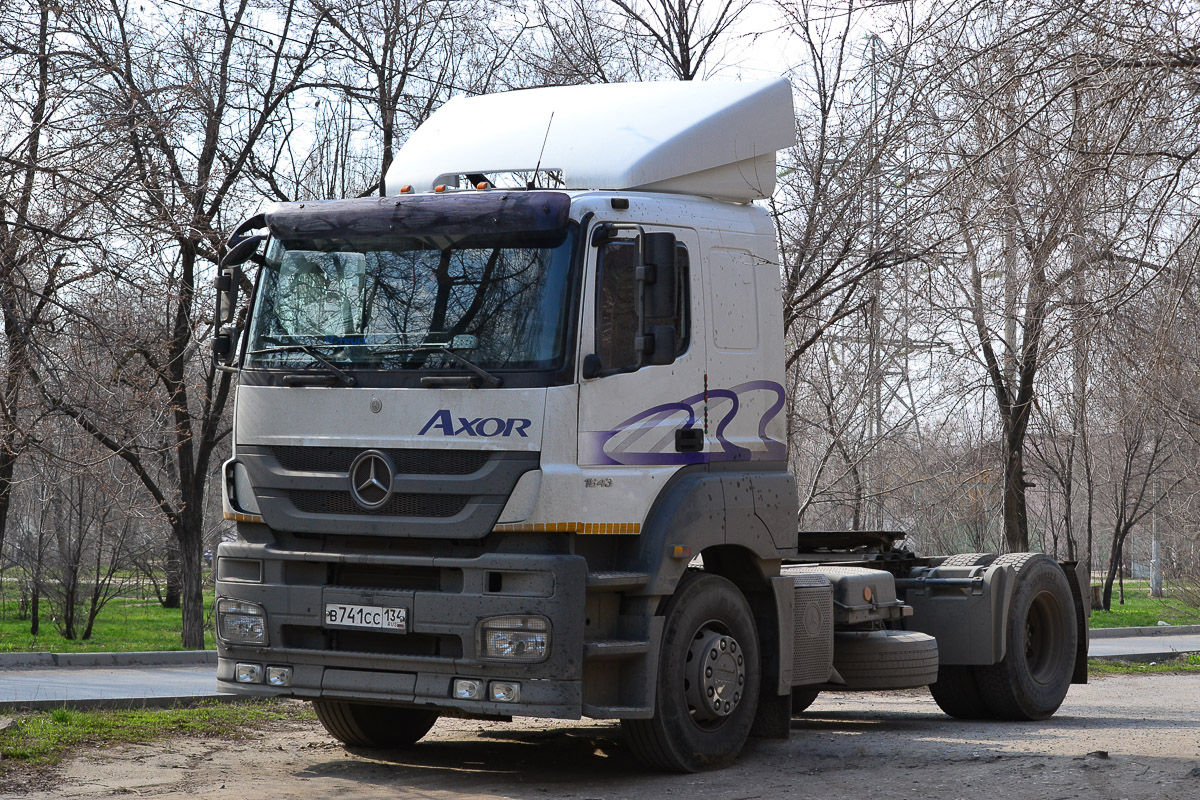 Волгоградская область, № В 741 СС 134 — Mercedes-Benz Axor 1843