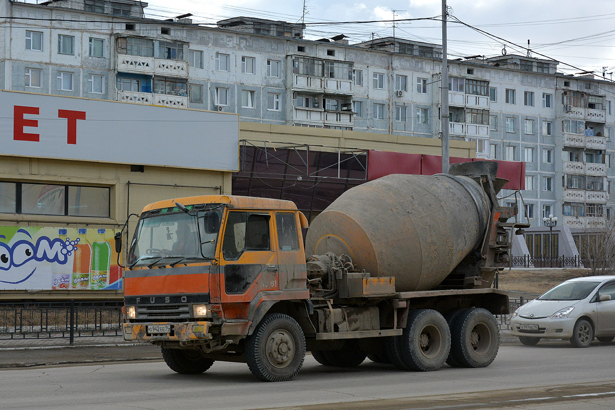 Саха (Якутия), № О 942 ЕЕ 14 — Mitsubishi Fuso The Great