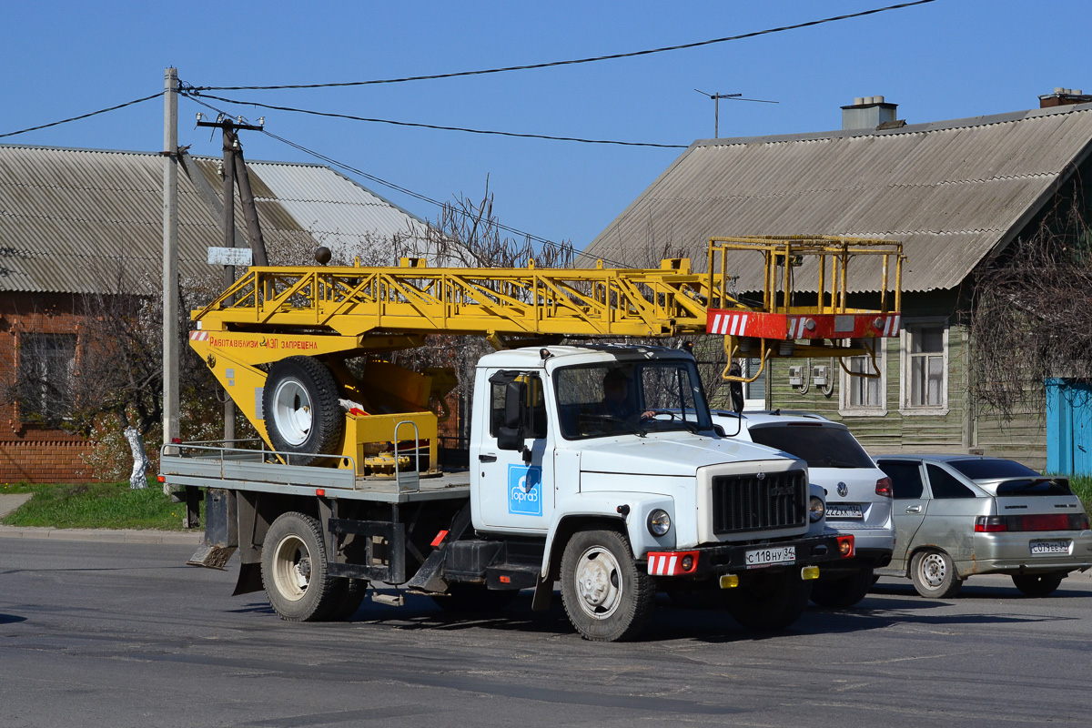 Волгоградская область, № С 118 НУ 34 — ГАЗ-3309