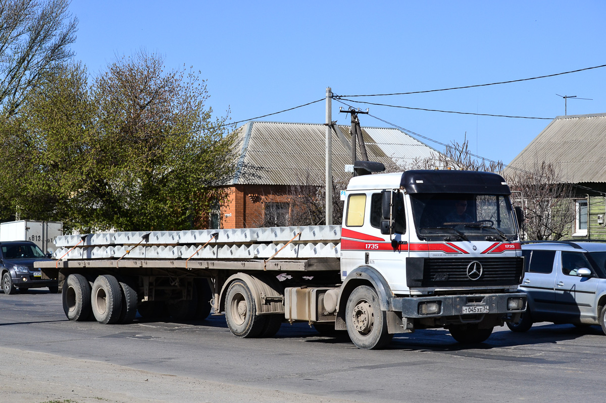 Волгоградская область, № Т 045 ХЕ 34 — Mercedes-Benz SK 1735