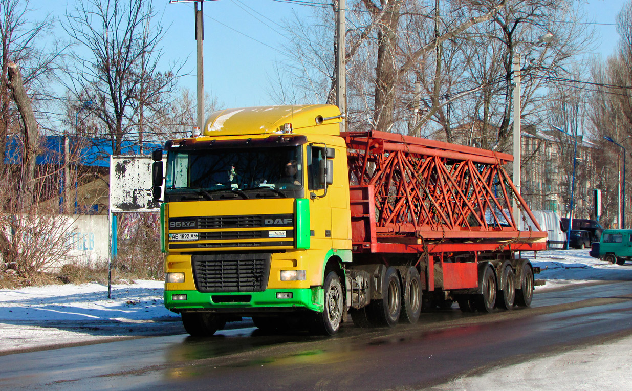 Днепропетровская область, № АЕ 1892 АМ — DAF 95XF FT