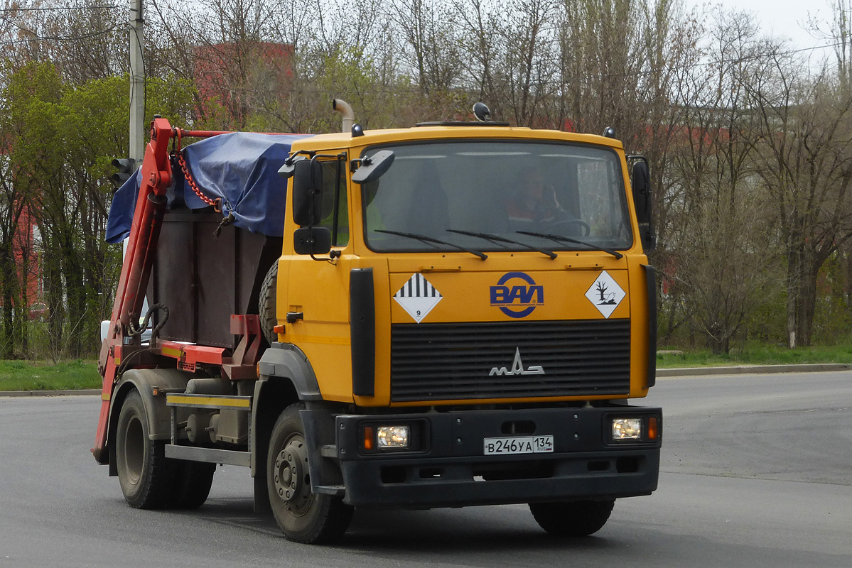 Волгоградская область, № В 246 УА 134 — МАЗ-4380P2