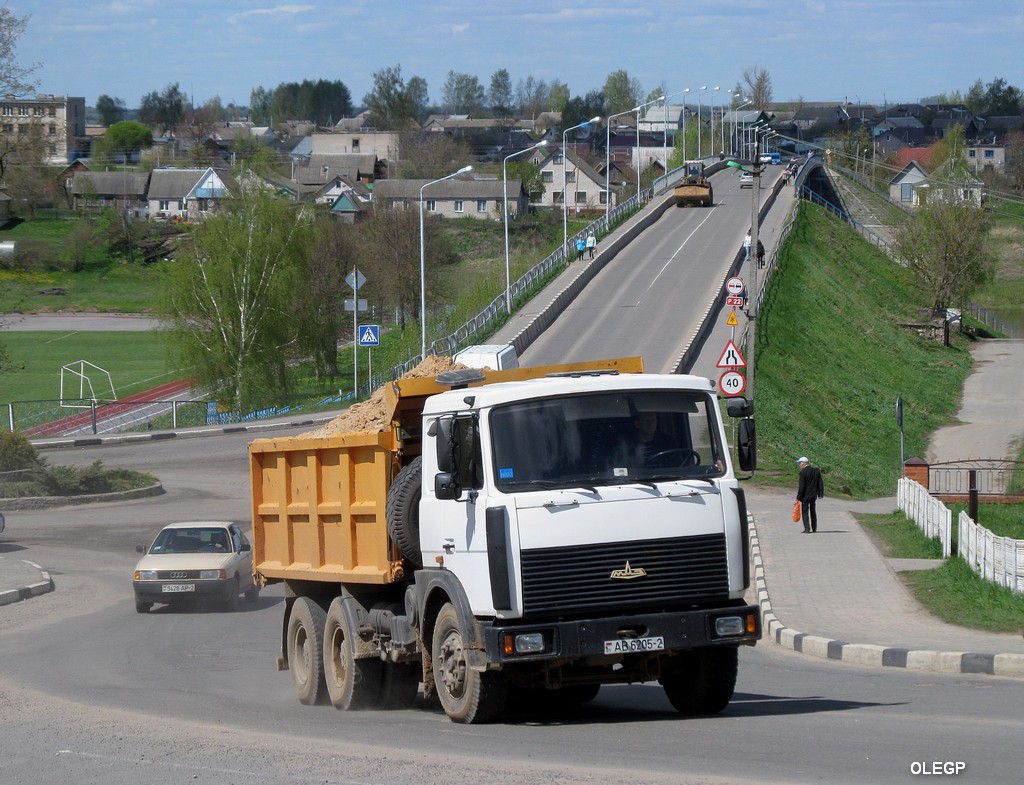 Витебская область, № АВ 6205-2 — МАЗ-5516 (общая модель)