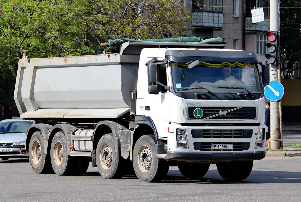 Одесская область, № ВН 0898 ІІ — Volvo ('2002) FM12.400