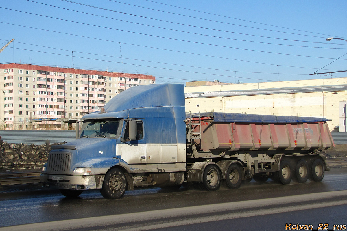 Алтайский край, № Т 700 СХ 22 — Volvo VNL610