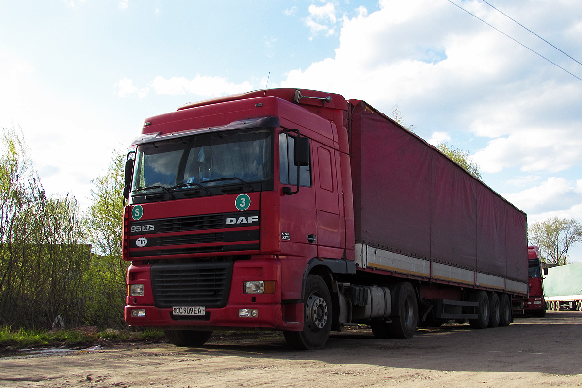 Узбекистан, № 50 C 909 EA — DAF 95XF FT