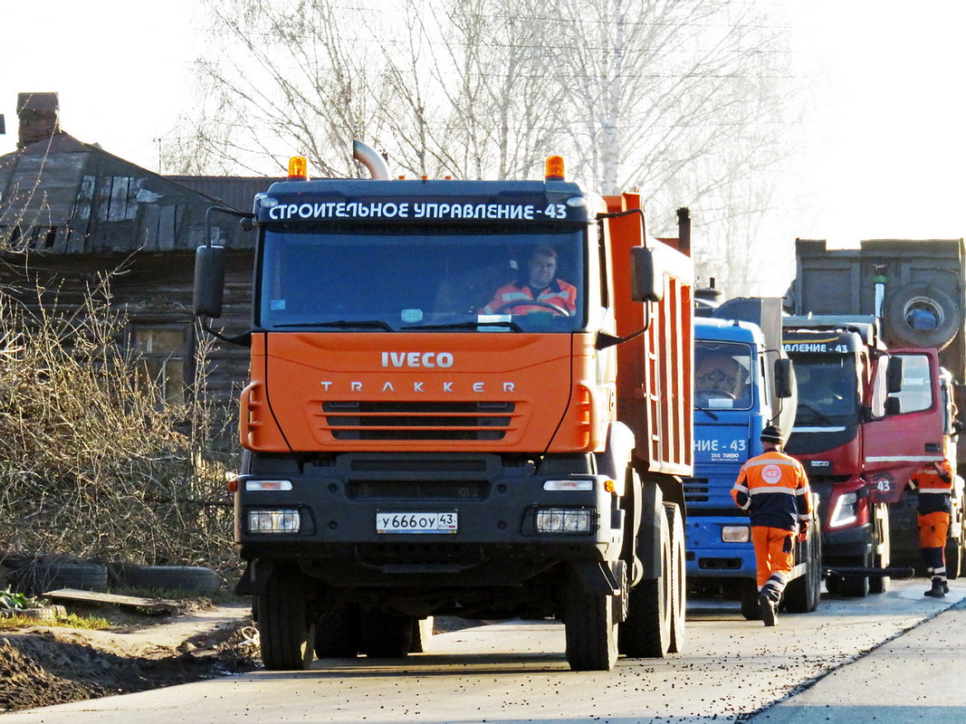 Кировская область, № У 666 ОУ 43 — IVECO Trakker ('2004)