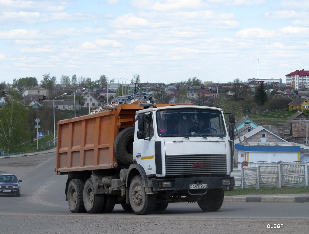 Витебская область, № АВ 6195-2 — МАЗ-5516 (общая модель)