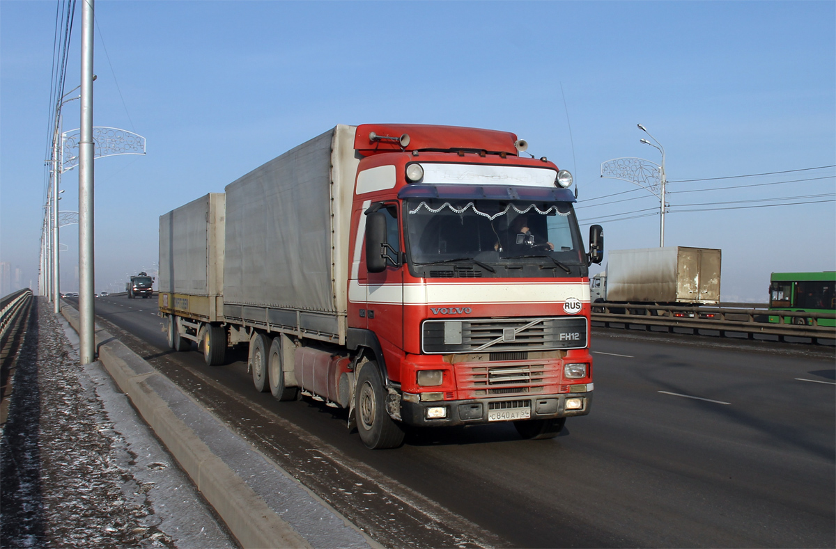 Новосибирская область, № С 840 АТ 54 — Volvo ('1993) FH12.420