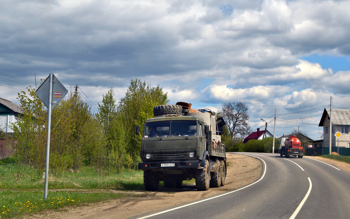 Тульская область, № Р 793 УА 71 — КамАЗ-43114 (общая модель)