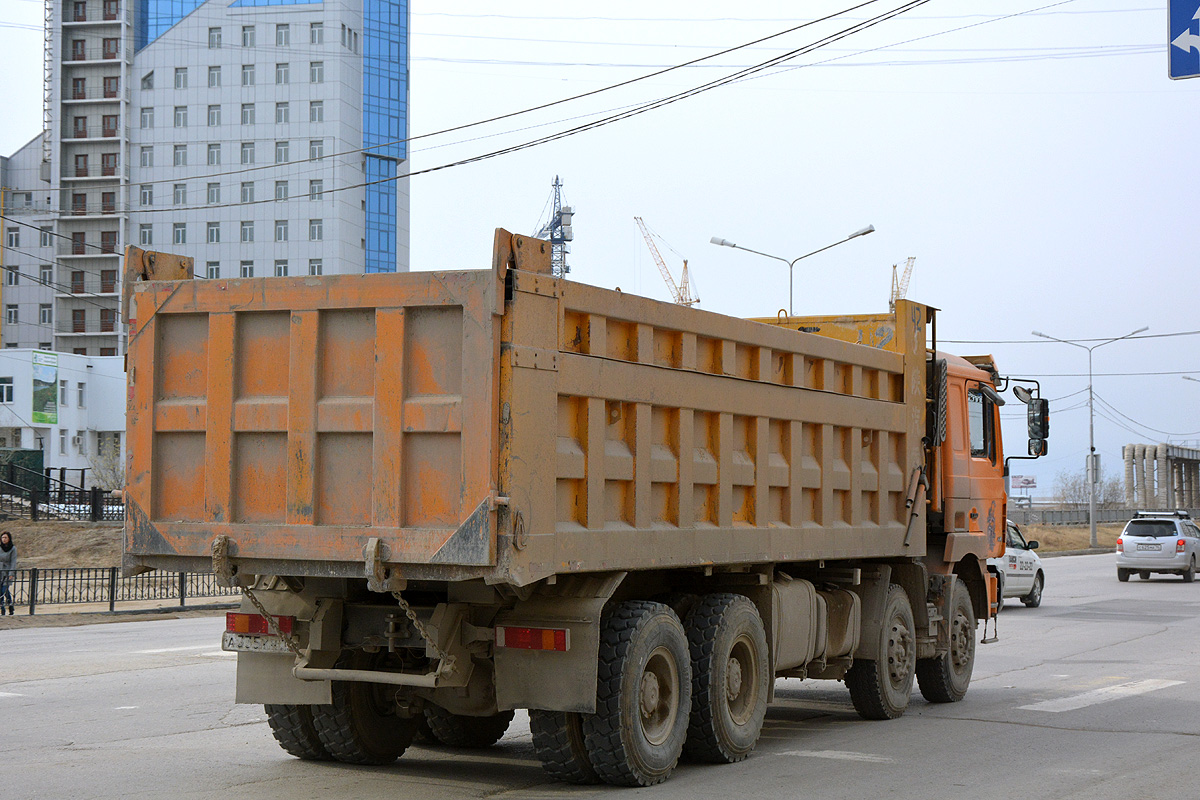 Саха (Якутия), № А 335 КН 14 — Shaanxi Shacman F3000 SX331x