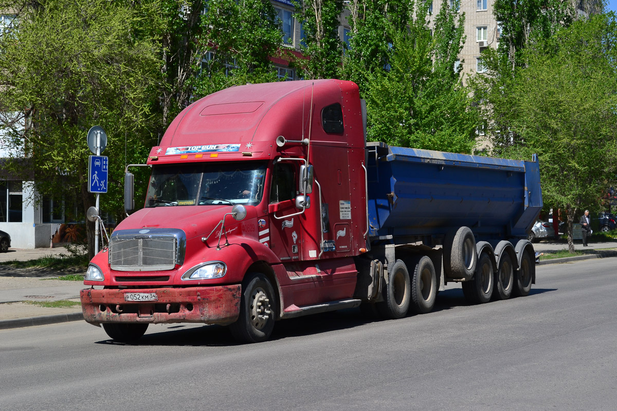 Волгоградская область, № Р 052 КМ 34 — Freightliner Columbia