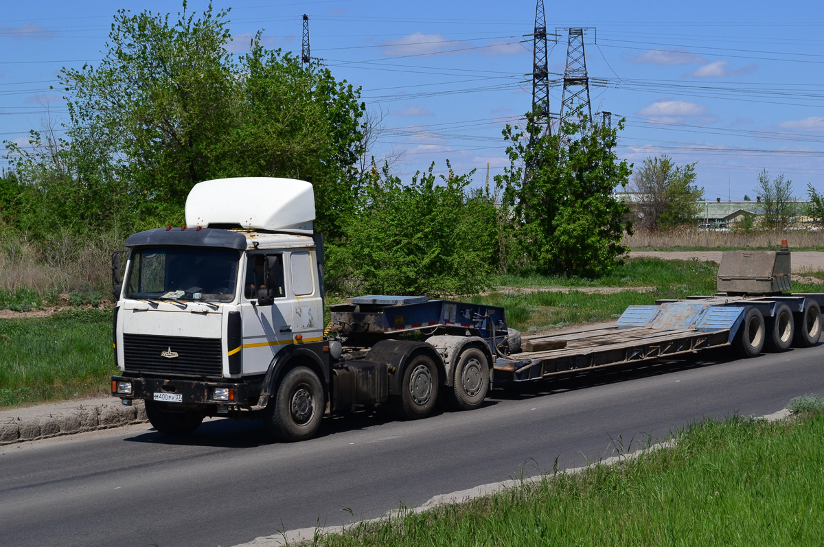 Ивановская область, № М 400 РУ 37 — МАЗ-6422A8