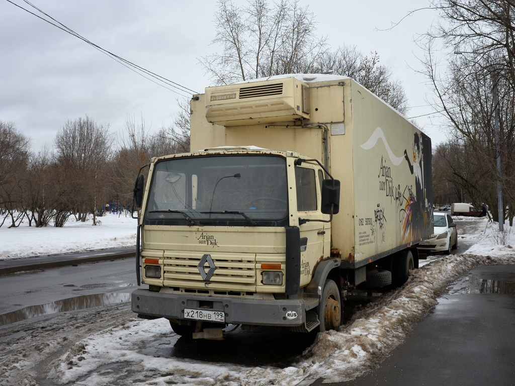 Москва, № Х 218 НВ 199 — Renault Midliner