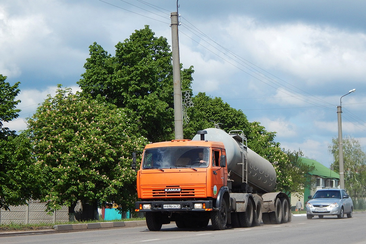 Белгородская область, № Р 686 СВ 31 — КамАЗ-54112