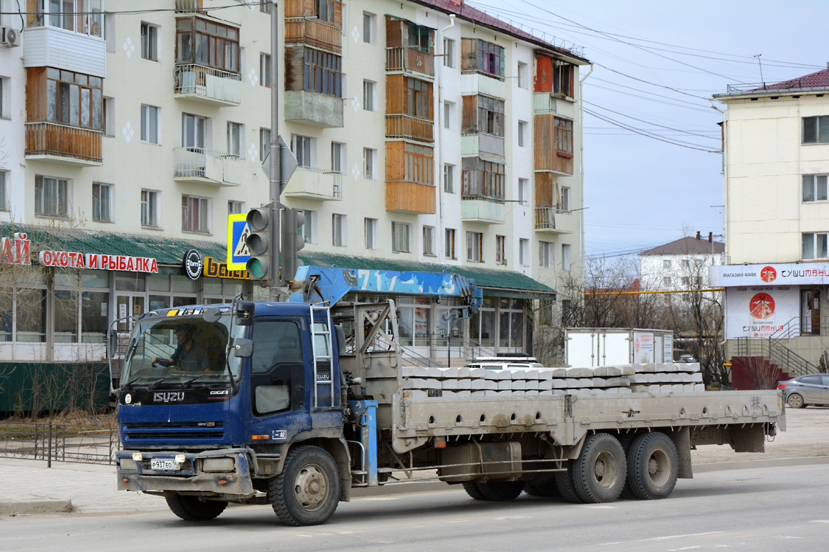 Саха (Якутия), № Р 937 ЕО 14 — Isuzu Giga (общая модель)