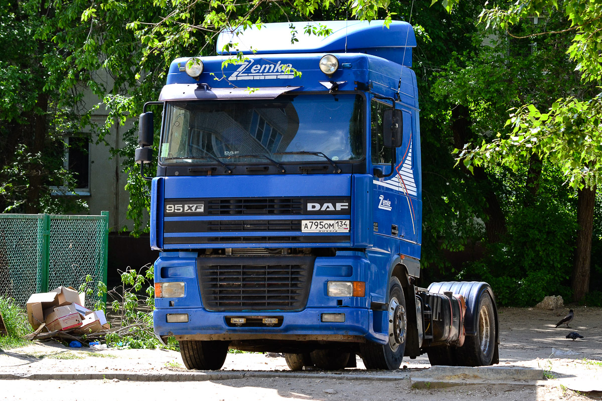 Волгоградская область, № А 795 ОМ 134 — DAF 95XF FT