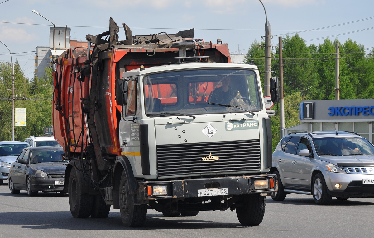 Омская область, № Р 327 ОР 55 — МАЗ-5337A2